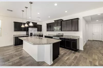 1950 W Larissa Lane, San Tan Valley, AZ 85144 - Photo 4
