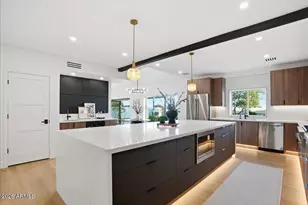 10555 E Bella Vista Dr, Scottsdale, AZ 85258 - Photo 16