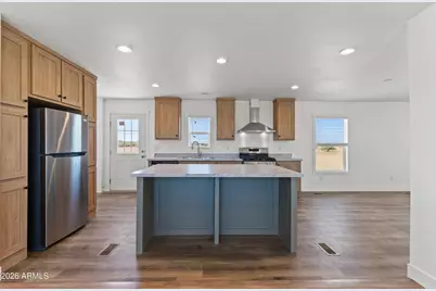 10047 W Copper Kettle Drive, Casa Grande, AZ 85193 - Photo 2