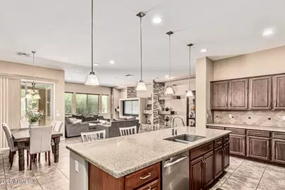 7242 W Rowel Road, Peoria, AZ 85383 - Photo 8