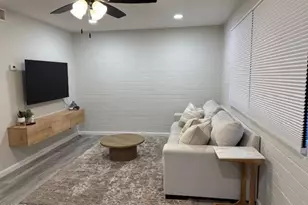 2245 N 28th St, Phoenix, AZ 85008 - Photo 8