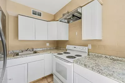 2245 N 28th Street, Phoenix, AZ 85008 - Photo 18