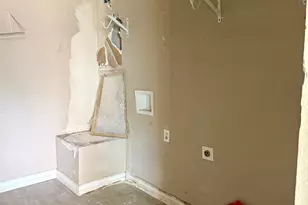 3802 N 62nd Dr, Phoenix, AZ 85033 - Photo 14