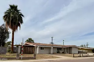 3802 N 62nd Dr, Phoenix, AZ 85033 - Photo 4