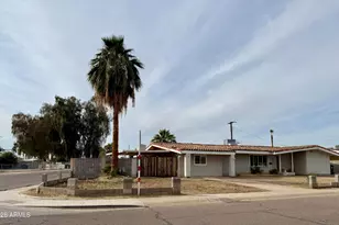 3802 N 62nd Dr, Phoenix, AZ 85033 - Photo 1