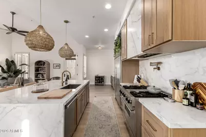 8330 E Pepper Tree Lane, Scottsdale, AZ 85250 - Photo 10