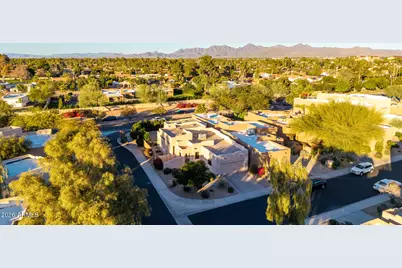 8330 E Pepper Tree Lane, Scottsdale, AZ 85250 - Photo 32