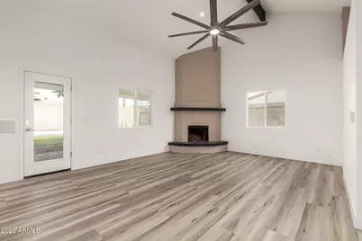 1630 W Sequoia Drive, Phoenix, AZ 85027 - Photo 8