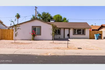 3812 W Seldon Lane, Phoenix, AZ 85051 - Photo 2