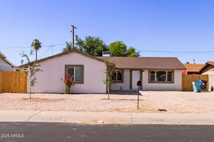 3812 W Seldon Ln, Phoenix, AZ 85051 - Photo 2