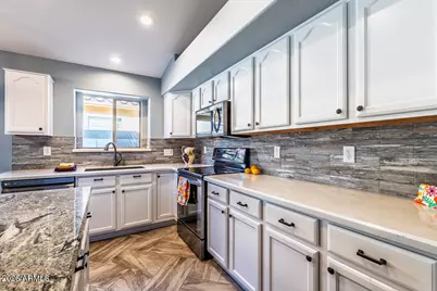 17218 N Melissa Lane, Surprise, AZ 85374 - Photo 10