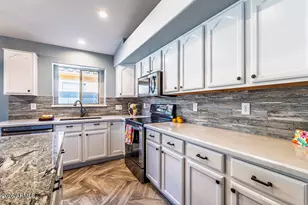 17218 N Melissa Ln, Surprise, AZ 85374 - Photo 10