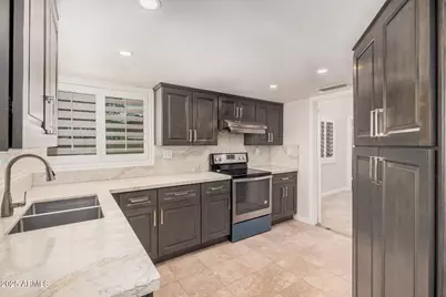 10244 N 65th Lane, Glendale, AZ 85302 - Photo 18