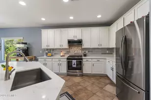 14242 N 138th Ct, Surprise, AZ 85379 - Photo 20