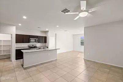 18621 W Hackamore Drive, Wittmann, AZ 85361 - Photo 6