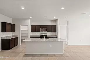 18621 W Hackamore Dr, Wittmann, AZ 85361 - Photo 10