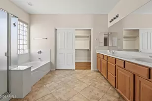 2130 W Hedgehog Pl, Phoenix, AZ 85085 - Photo 28