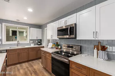 18109 W Bridger Street, Surprise, AZ 85388 - Photo 2