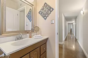 4901 N 82nd St, Scottsdale, AZ 85251 - Photo 20