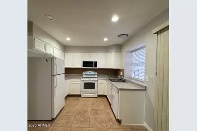 3491 N Arizona Avenue #19, Chandler, AZ 85225 - Photo 4