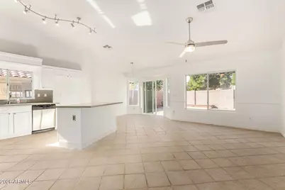 18356 N 111th Drive, Surprise, AZ 85378 - Photo 10