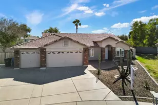 2821 E Morgan Ct, Gilbert, AZ 85295 - Photo 2