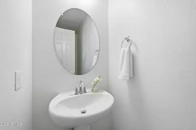 1696 E Bridgeport Parkway, Gilbert, AZ 85295 - Photo 8