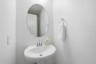 1696 E Bridgeport Pkwy, Gilbert, AZ 85295 - Photo 8