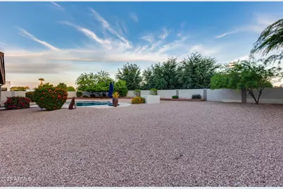 4637 W Misty Willow Lane, Glendale, AZ 85310 - Photo 38