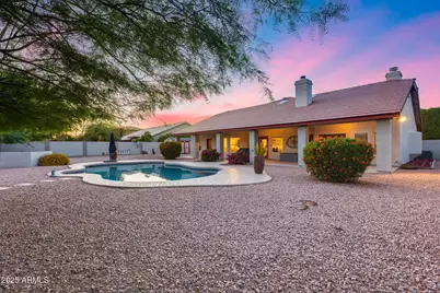 4637 W Misty Willow Lane, Glendale, AZ 85310 - Photo 6