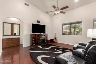 828 E Teakwood Dr, Chandler, AZ 85249 - Photo 14