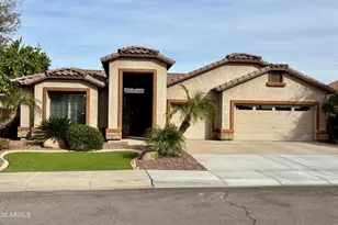 828 E Teakwood Dr, Chandler, AZ 85249 - Photo 6