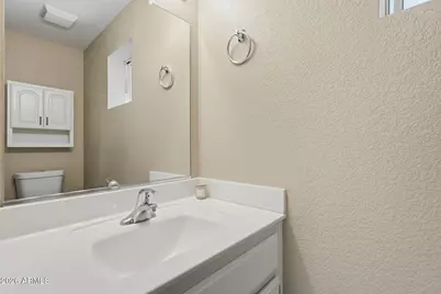 11451 E Navarro Avenue, Mesa, AZ 85209 - Photo 28