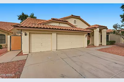 10930 W Cottonwood Lane, Avondale, AZ 85392 - Photo 2