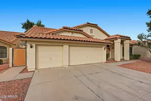 10930 W Cottonwood Ln, Avondale, AZ 85392 - Photo 2