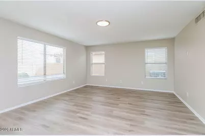 9216 W Globe Avenue, Tolleson, AZ 85353 - Photo 8