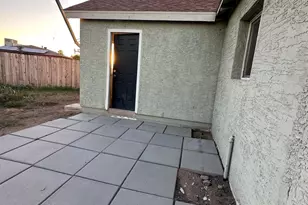 203 W Mission Ln, Phoenix, AZ 85021 - Photo 14