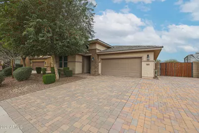18248 W Montecito Avenue, Goodyear, AZ 85395 - Photo 1