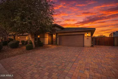 18248 W Montecito Avenue, Goodyear, AZ 85395 - Photo 2