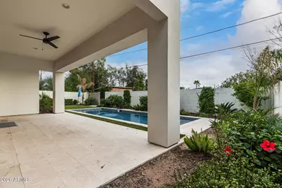 4529 E Glenrosa Avenue, Phoenix, AZ 85018 - Photo 6