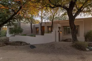 8400 E Dixileta Dr, Scottsdale, AZ 85266 - Photo 6