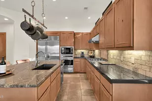 8400 E Dixileta Dr, Scottsdale, AZ 85266 - Photo 12