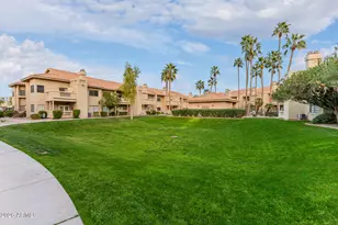 930 N Mesa Dr, Mesa, AZ 85201 - Photo 32