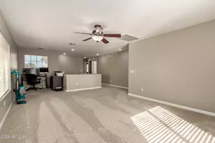 885 E Lakeview Dr, San Tan Valley, AZ 85143 - Photo 14