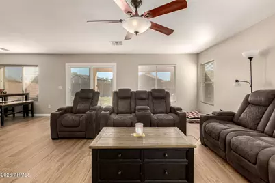 885 E Lakeview Drive, San Tan Valley, AZ 85143 - Photo 10