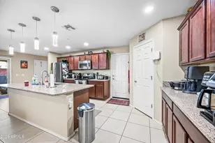 867 S Swallow Ln, Gilbert, AZ 85296 - Photo 4