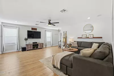 8550 E Lakeview Avenue, Mesa, AZ 85209 - Photo 8