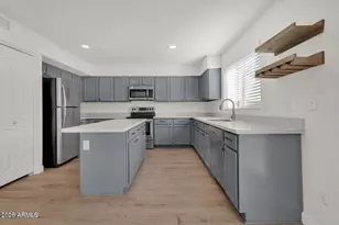 822 N Naples Dr, Chandler, AZ 85226 - Photo 8