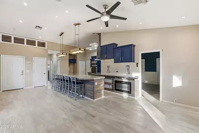 8923 E Capri Avenue, Mesa, AZ 85208 - Photo 12