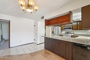 7133 W Banff Ln., Peoria, AZ 85381 - Photo 10